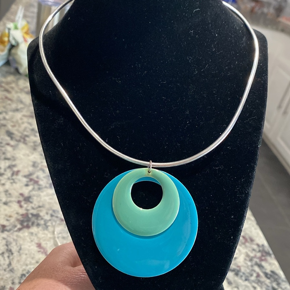 Contemporary silver and enamel double circle pendant wire statement‎ necklace